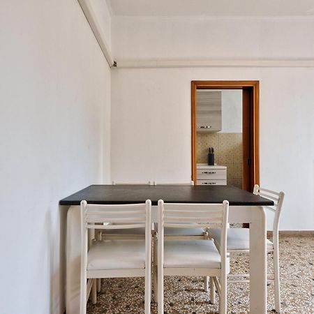 Cozy Best Apartment In City With Free Parking Marghera Exterior foto