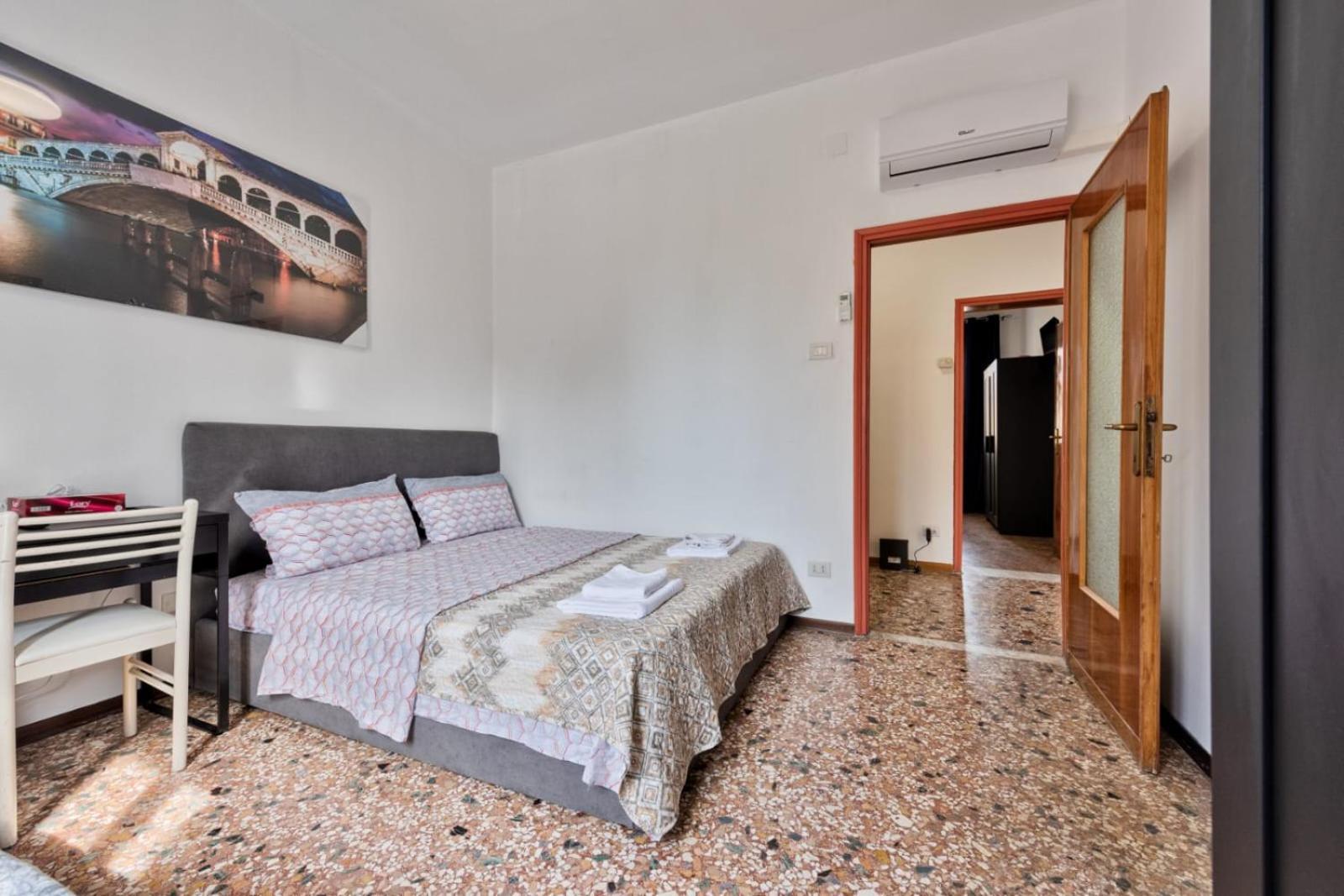 Cozy Best Apartment In City With Free Parking Marghera Exterior foto